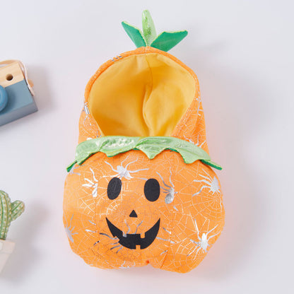 Pet clothes are funny take a knife transform into a pet dog Halloween pet